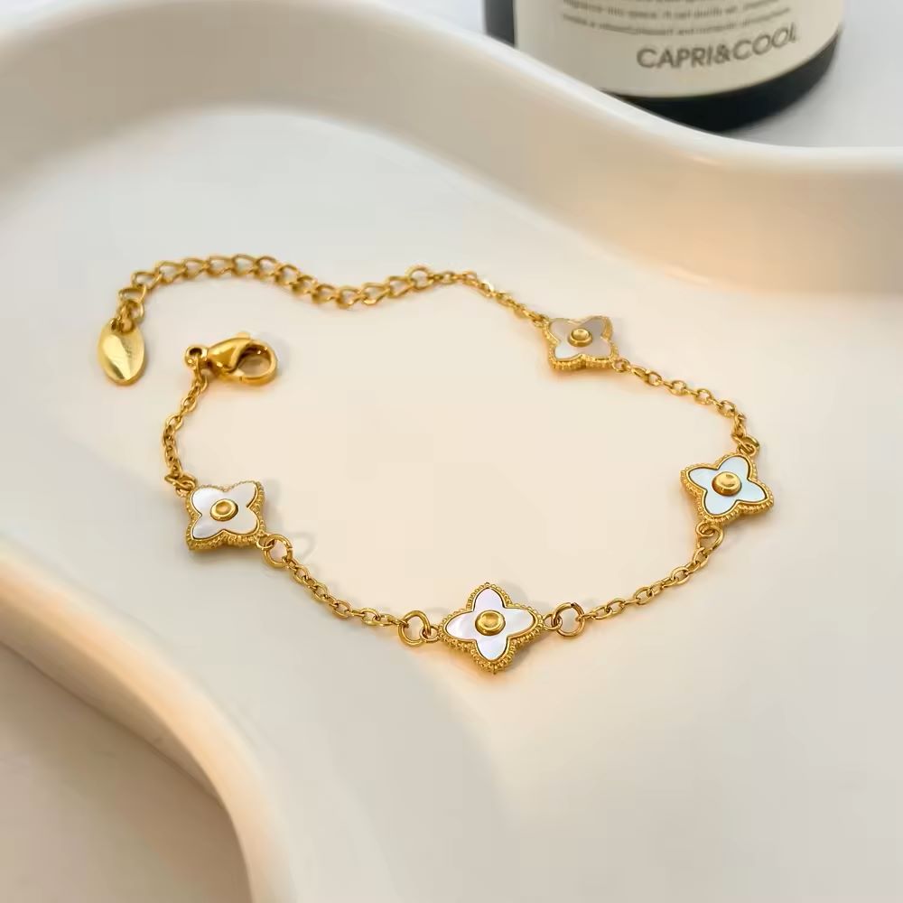Charlotte Clover Bracelet