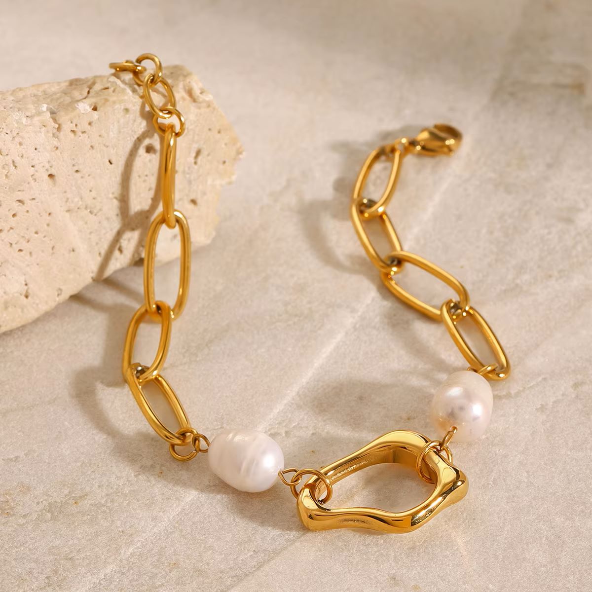 Awan Pearl Bracelet
