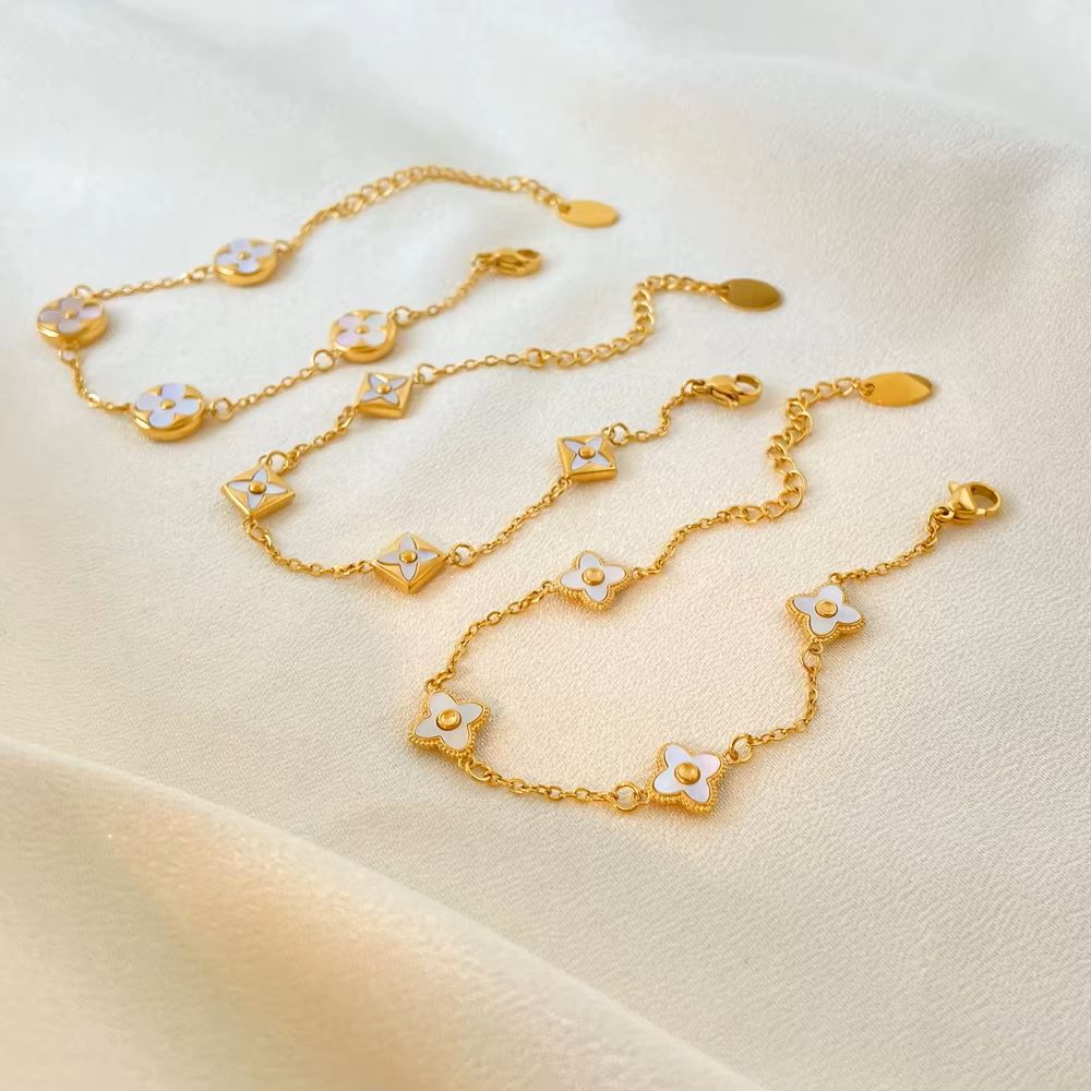 Charlotte Clover Bracelet