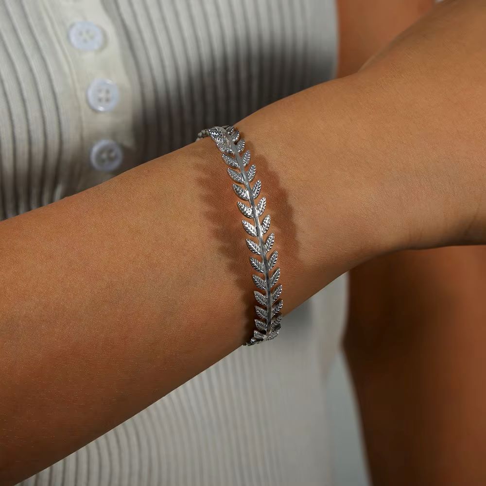 Luna Leaf Bangle