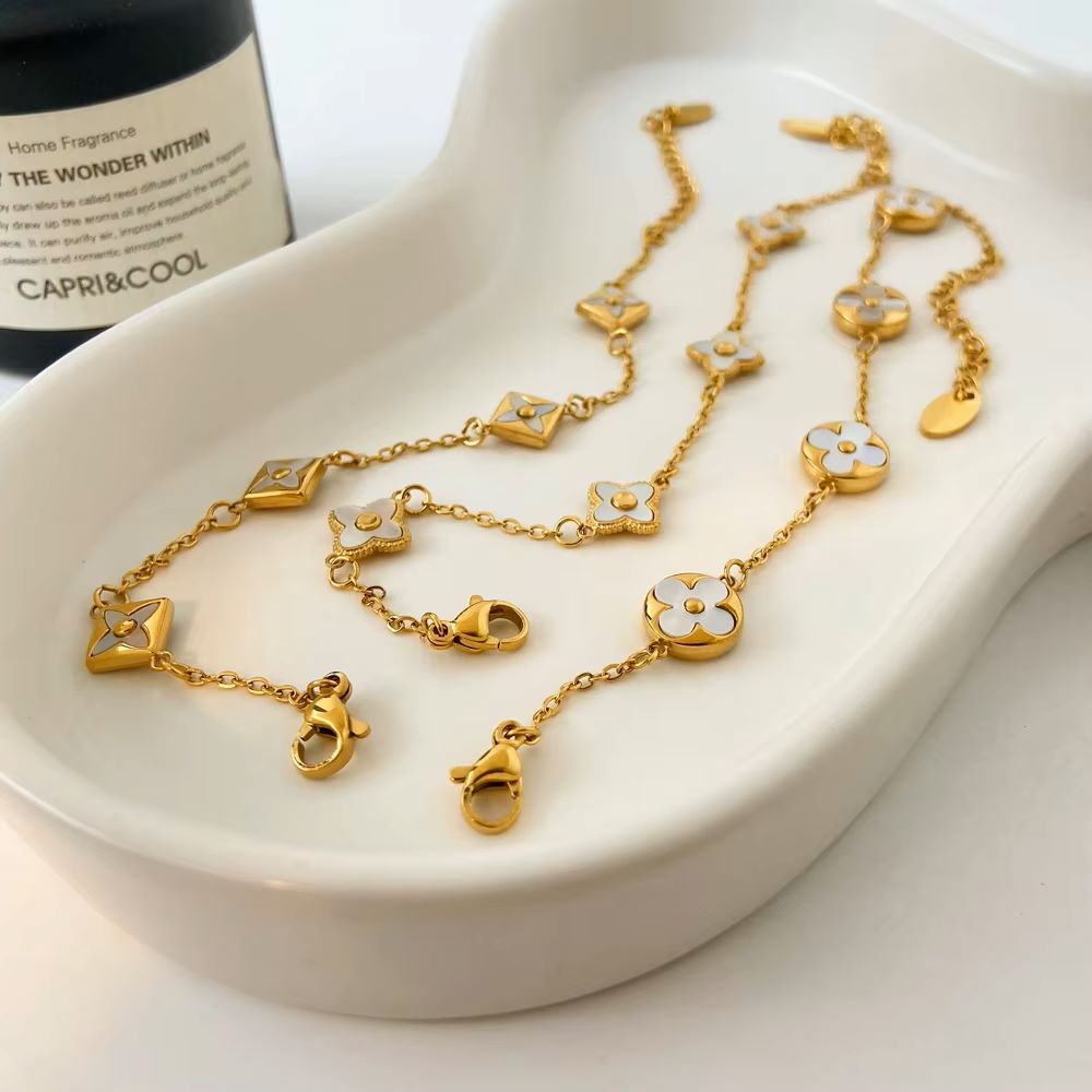 Charlotte Clover Bracelet