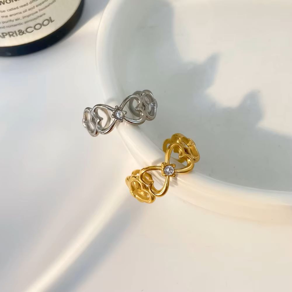 Amore Ring