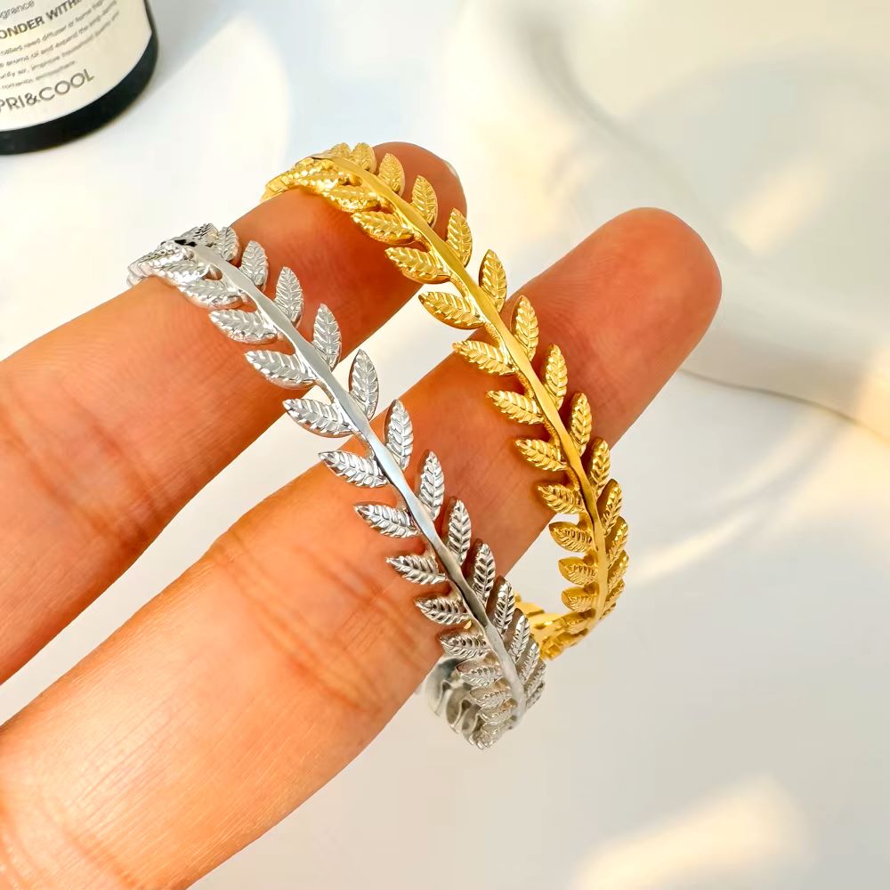 Luna Leaf Bangle