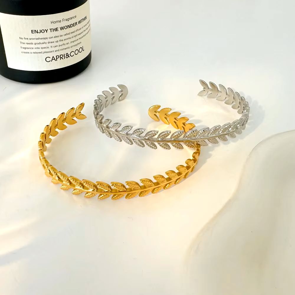 Luna Leaf Bangle