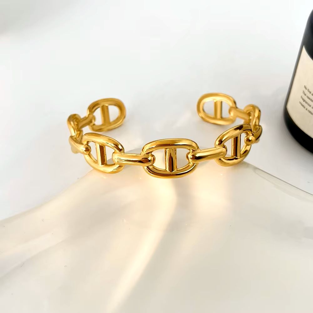 Lila Glow Bangle
