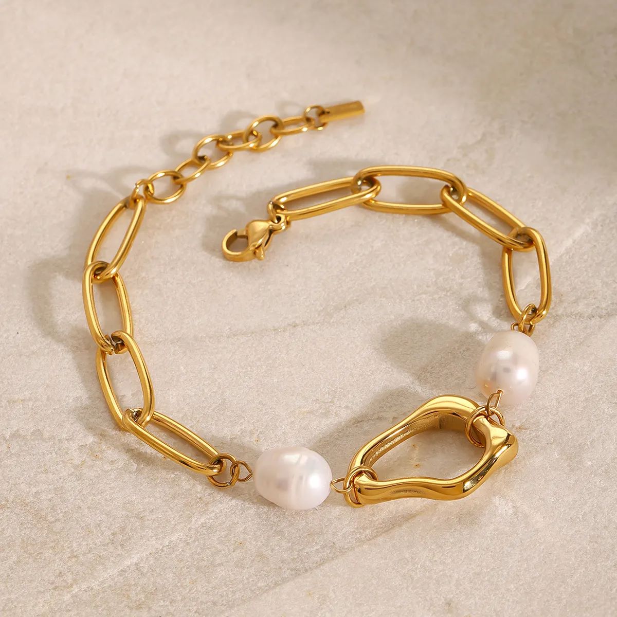 Awan Pearl Bracelet