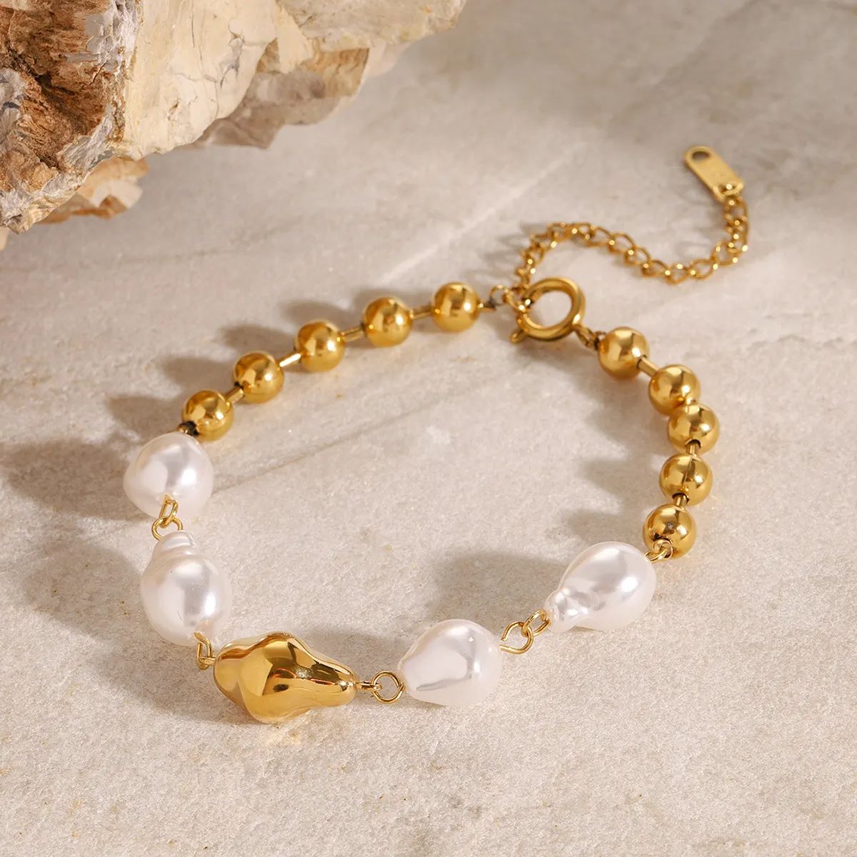 Gema Pearl Bracelet