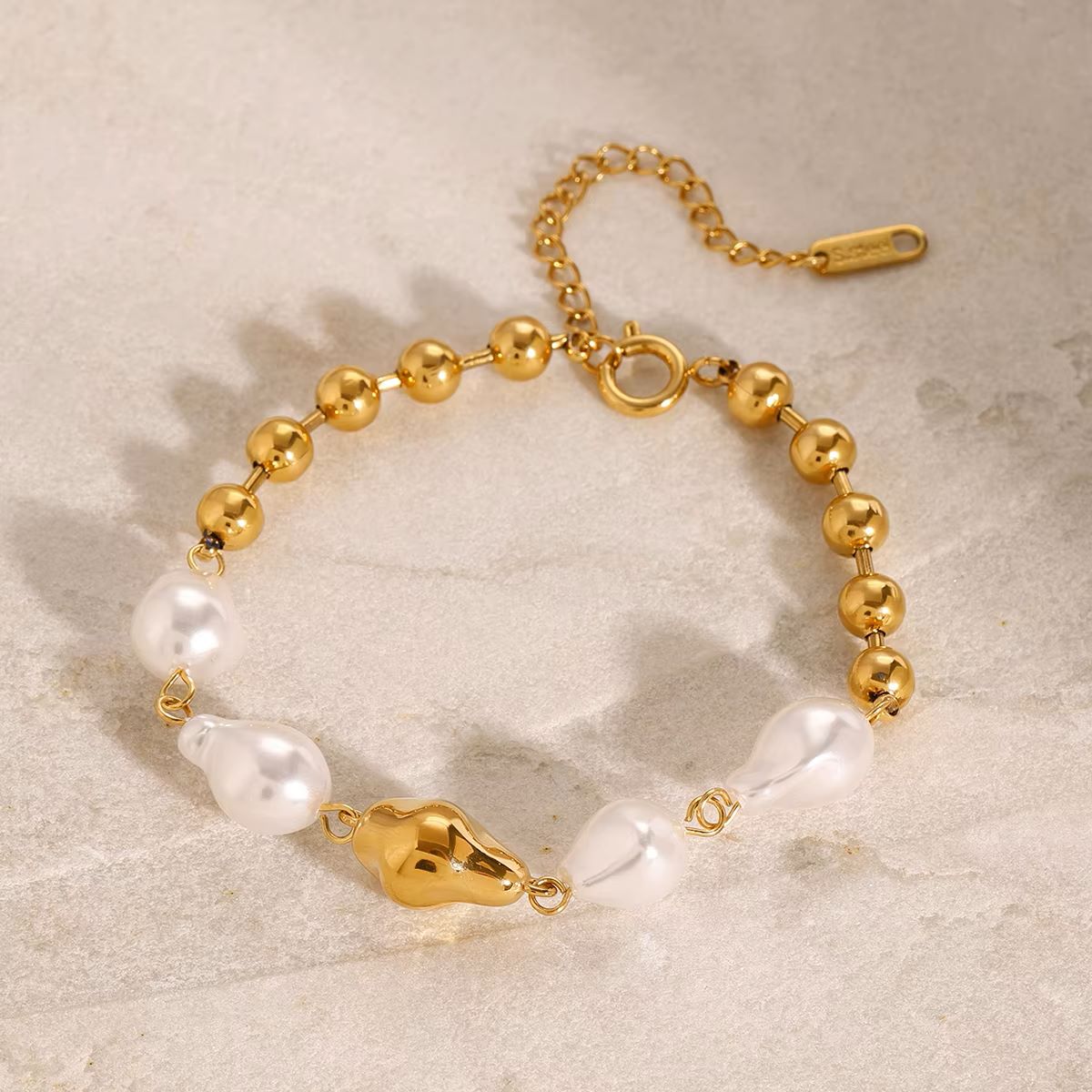 Gema Pearl Bracelet