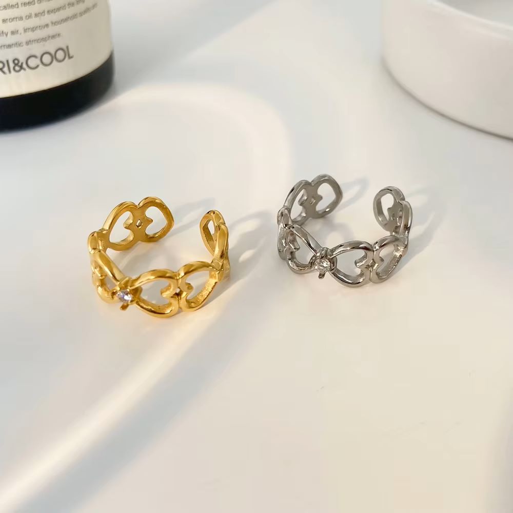 Amore Ring