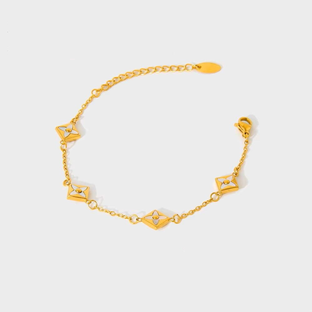 Charlotte Clover Bracelet