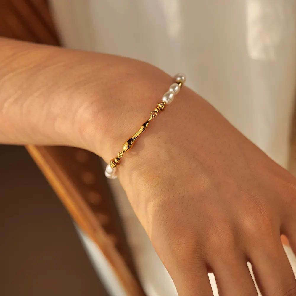 Pesona Pearl Bracelet