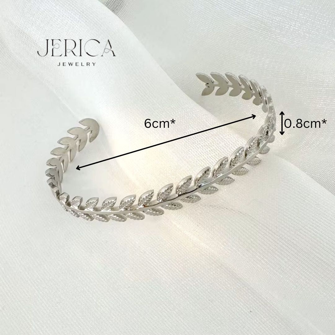 Luna Leaf Bangle