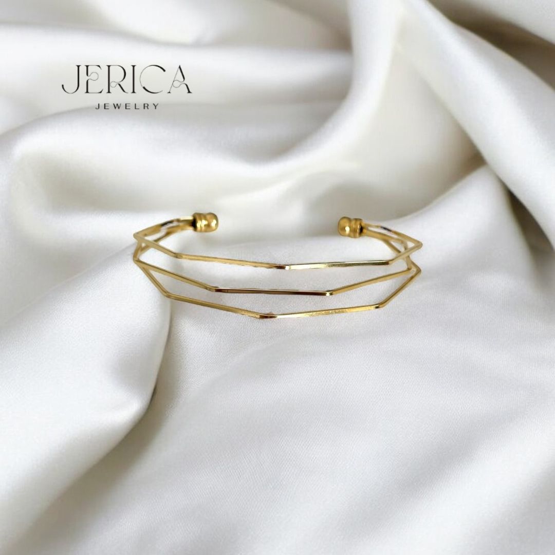 SS Elara Curve Bangle