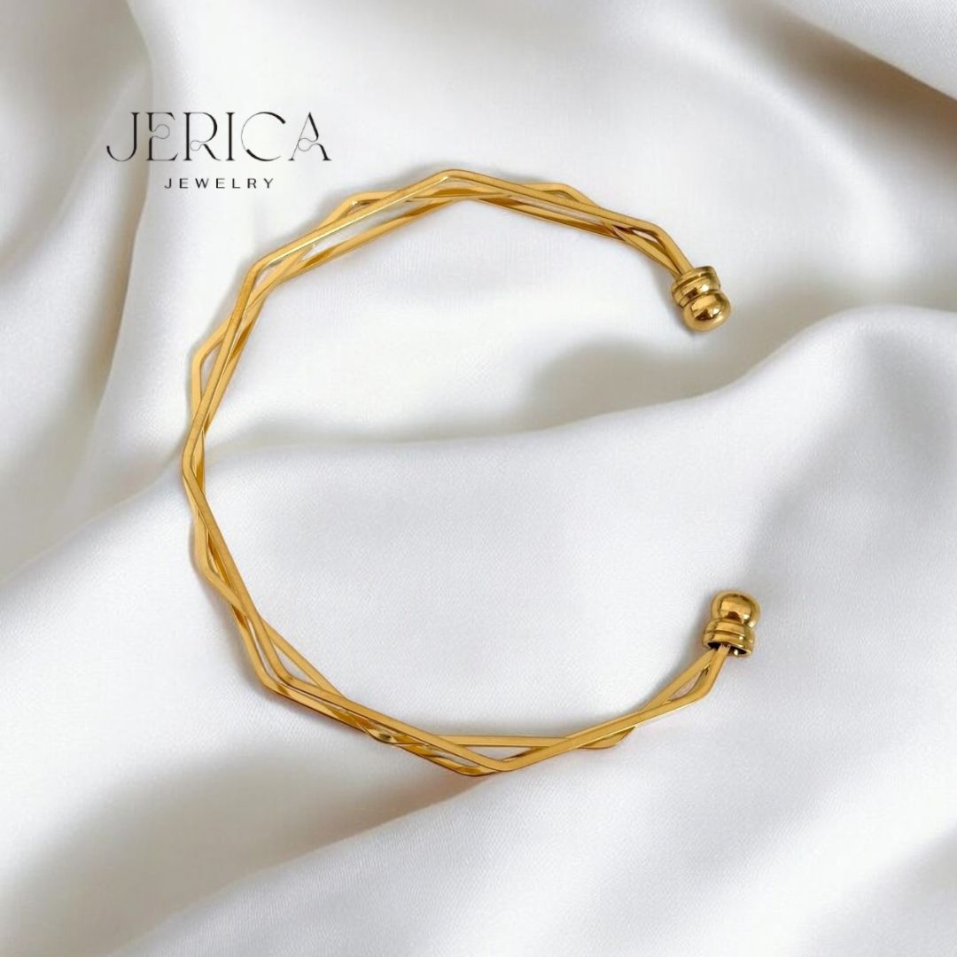 SS Elara Curve Bangle