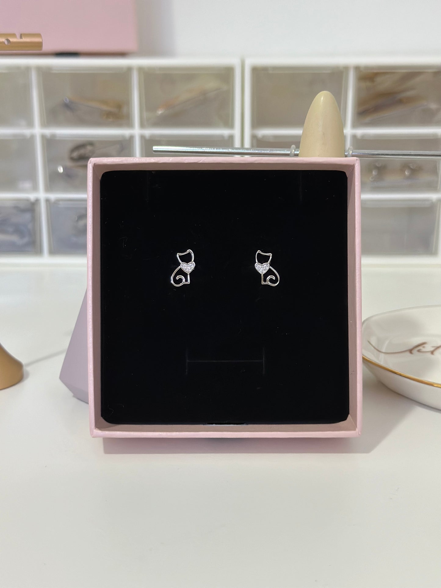 Cute Zirconia Heart Cat Stud Earrings