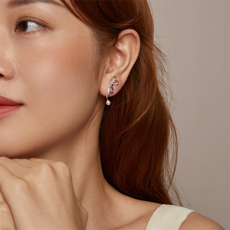 Eva Ribbon Stud Earrings