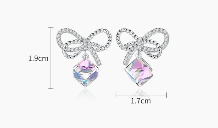 Elegance in Crystal Bows Earrings and Necklace Set